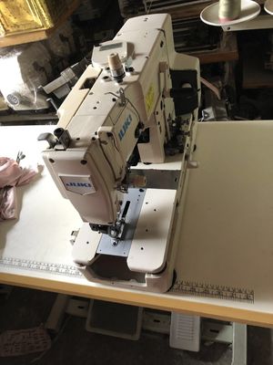 Economia de poder usada do servocontrol da máquina de costura de furo de botão de 781 Juki